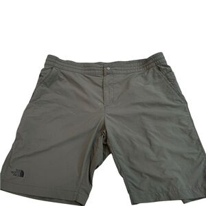 The North Face Draw String Hiking Golf Outdoor  Shorts Size 2XL Green Nylon
